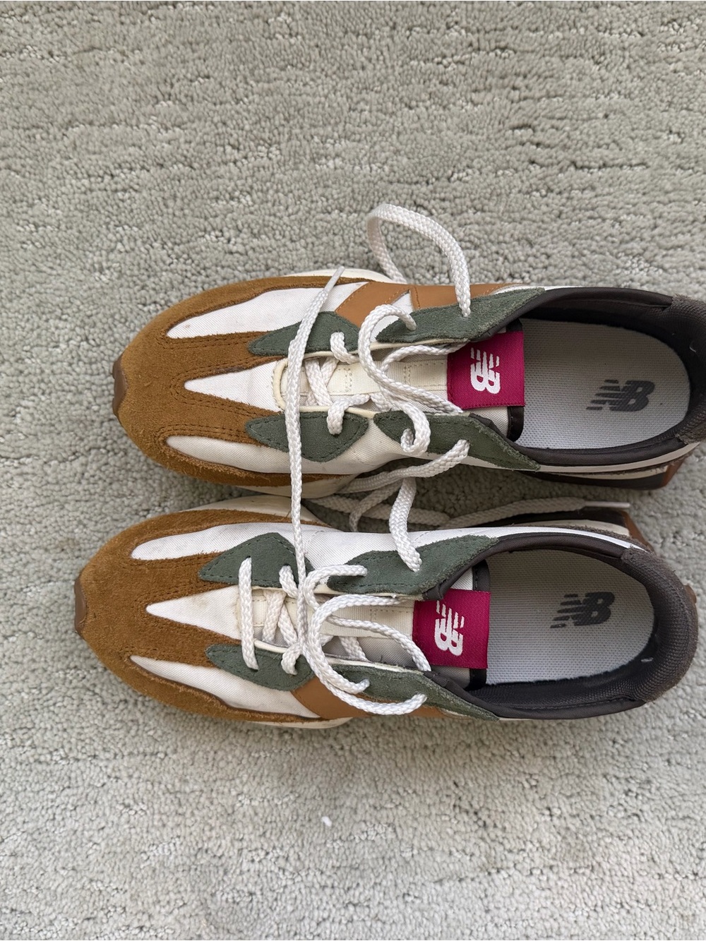 New Balance 327 sneakers
